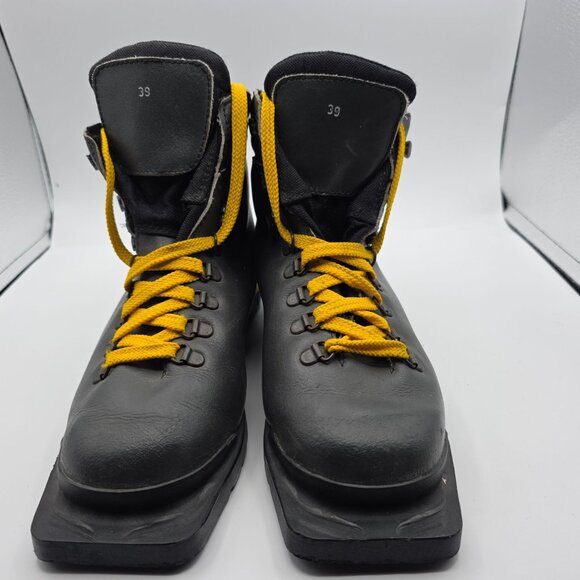 Alpina 3 Pin 75mm Nordic Norm XC Ski Boots Mens Size 39 Black Yellow Vibram - Picture 13 of 14